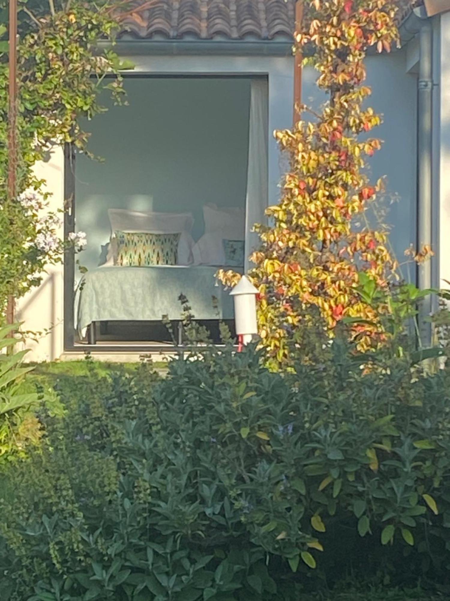 Le 5 Bis Bed & Breakfast Mornac-sur-Seudre Exterior photo